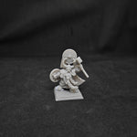 Load image into Gallery viewer, Dwarf Prince with Hammer
